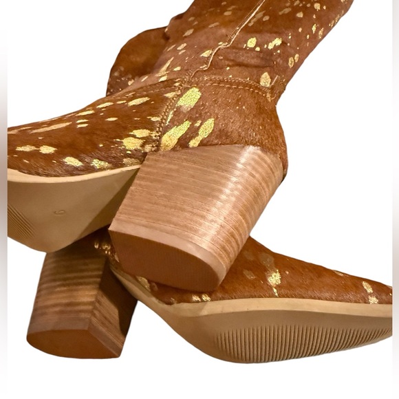 NEW Diba True Cowhide Leather Gold Foil Metallic Print Size 6 Southwestern Boots - Picture 10 of 11